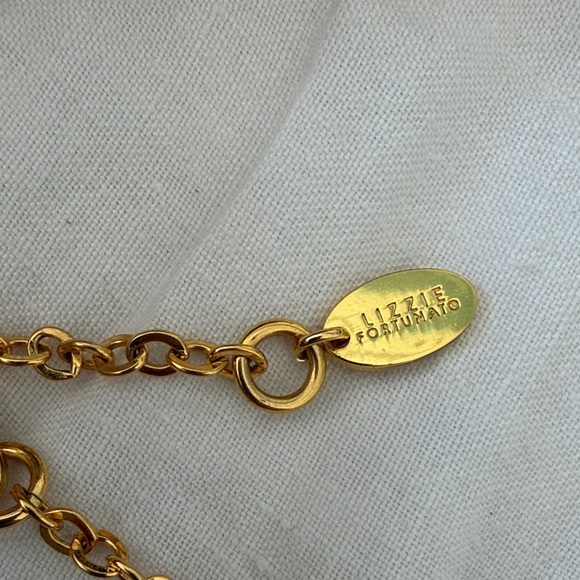 Chic Gold and Green Pendant Necklace - Picture 2 of 5